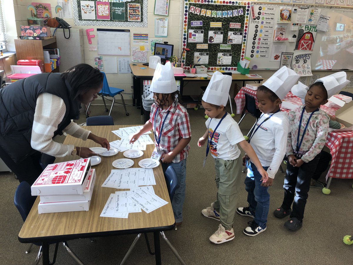 RSHoloman's tweet photo. Love seeing our Kindergarteners so excited about learning! (K.G.1-5) Keep up the hard work Ms. Ferguson @sedgefieldt1 @GCSchoolsNC https://t.co/SNTsnm7NRB