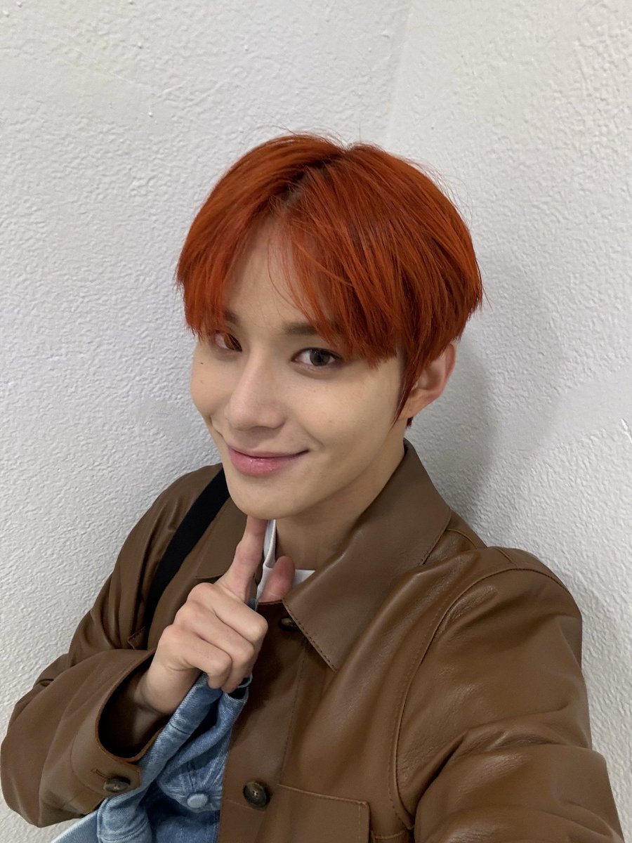 kjwbbl's tweet photo. [231117] 🫧🐶

"It's orange" https://t.co/n3Xhpv2daF