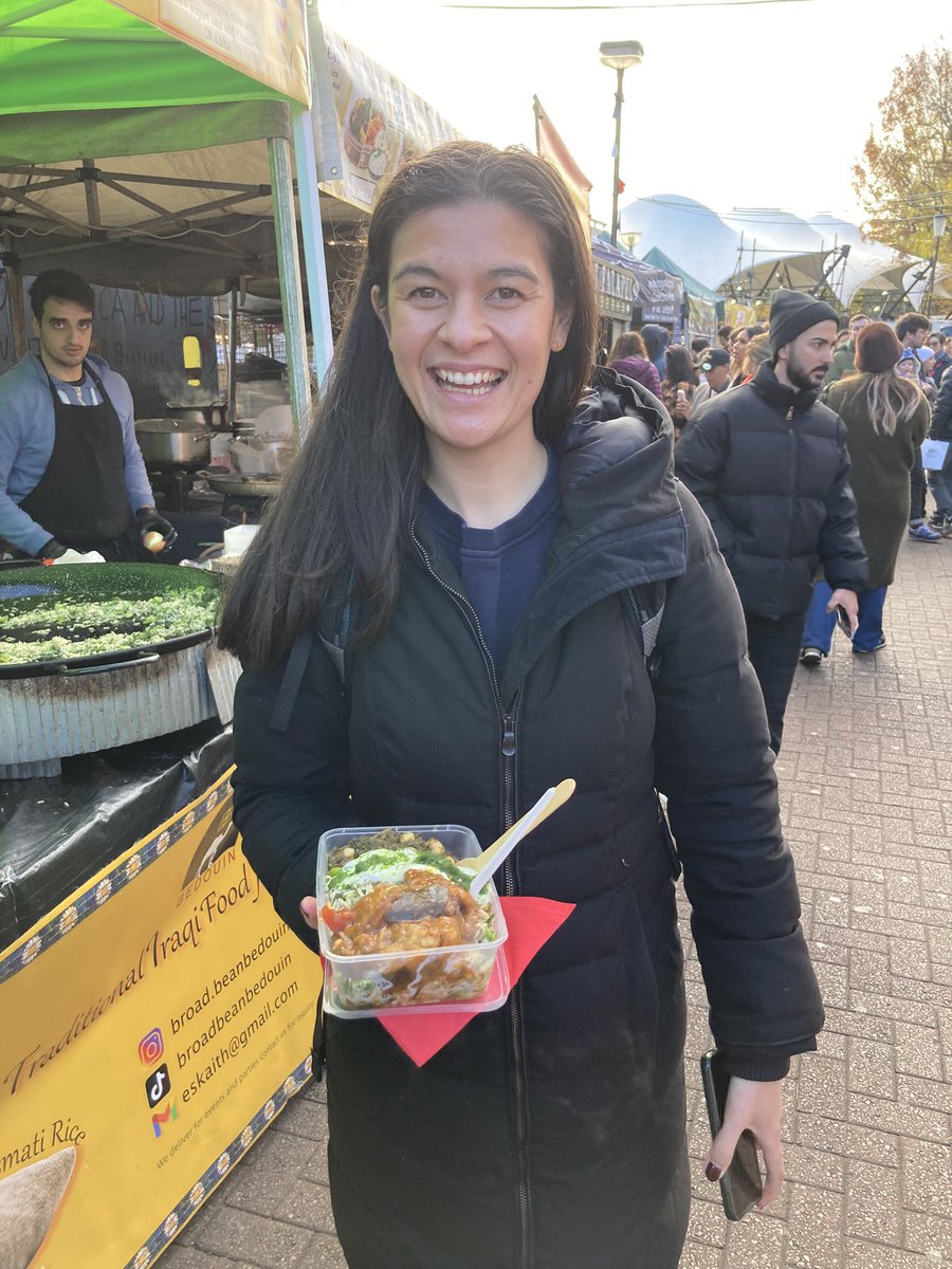 RGSGEconomics's tweet image. Economics enjoying the full Portobello Road dining experience.