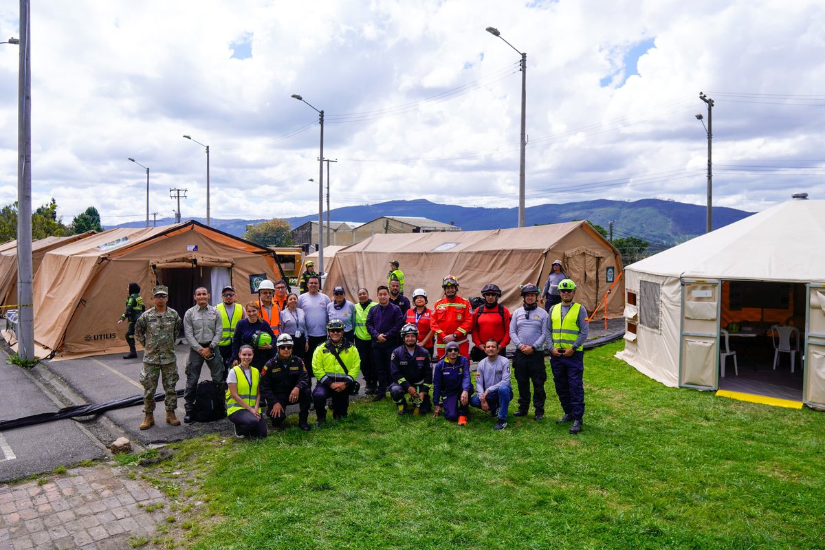 UNGRD's tweet photo. @petrogustavo @infopresidencia @ACRegiones @USAID_Colombia @USAIDSavesLives @olmedolopezm El Sistema Nacional de Gestión del Riesgo de Desastres (#SNGRD) de #Colombia, desde ahora tiene 18 grupos acreditados, los cuales cuentan con la coordinación y liderazgo del #ProgramaUSAR de la #UNGRD. ⏹️
#AcreditaciónUSARCol https://t.co/Au7Hl7rzvz