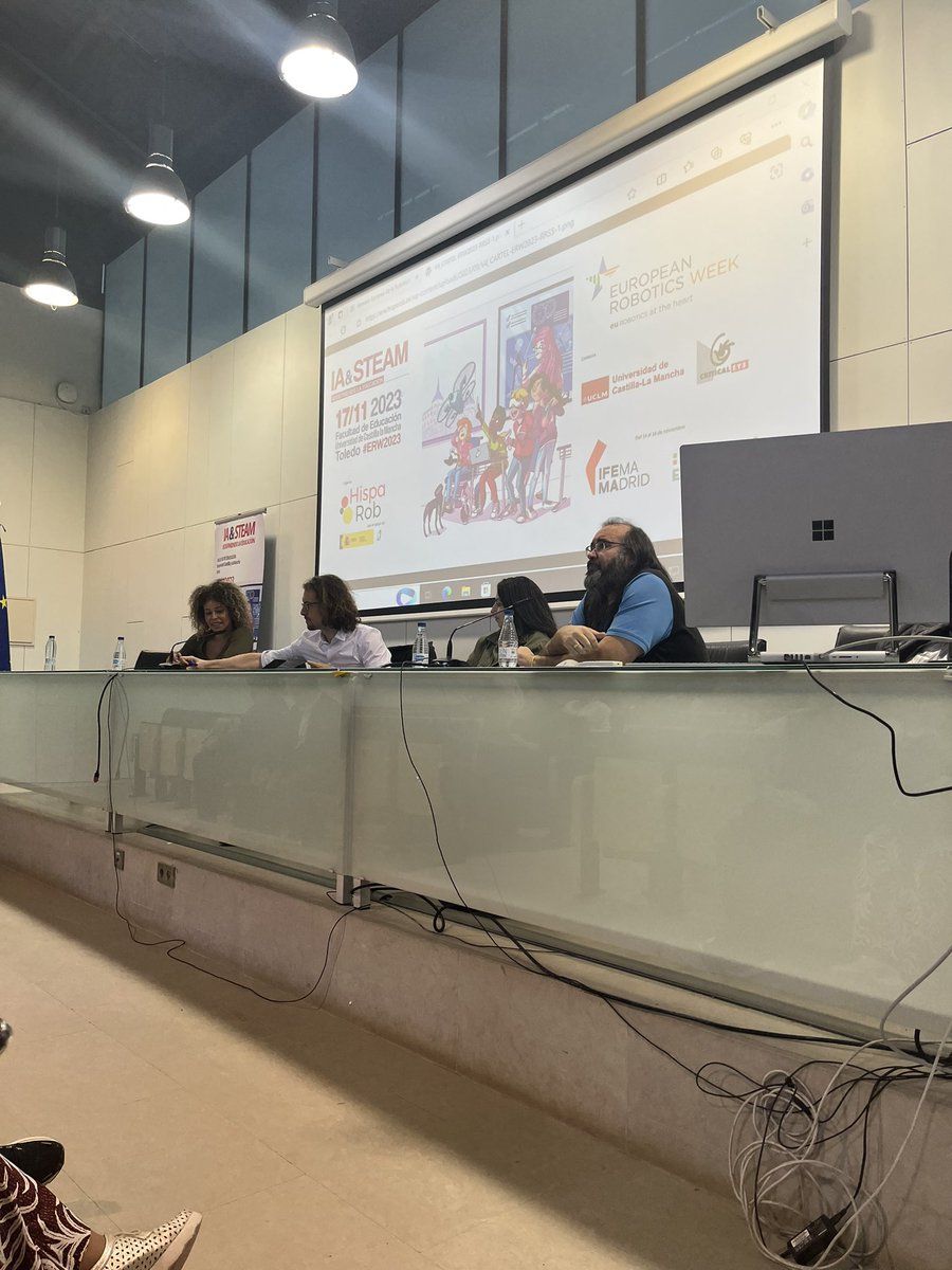 HispaRob tweet media