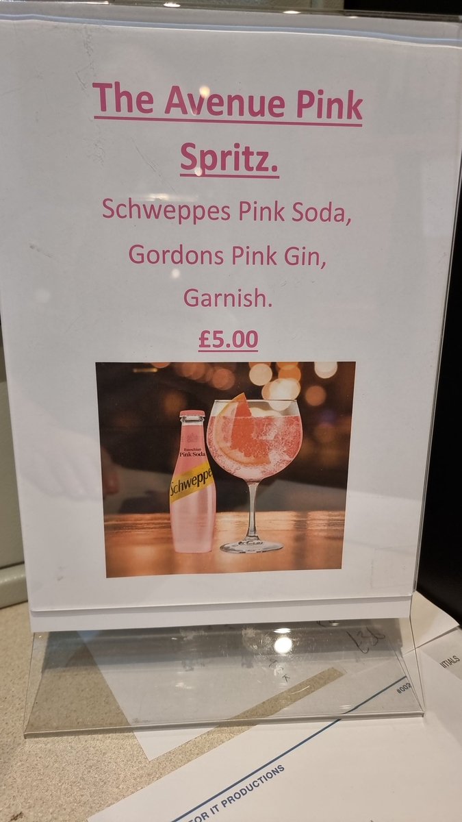 New drink starting tonight the avenue pink #spritz , #schweppes pink soda  #gordonspinkgin with garnish 👌👌👌 £5.00 🤩