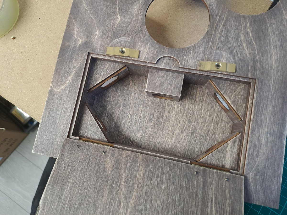 msraynsford's tweet image. Interesting shapes to go inside this compartment needs a proper fitting but I'm away this weekend.
#makevember