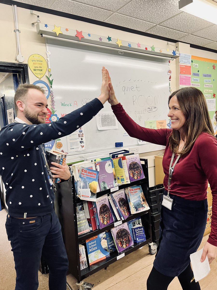 BishopHeberHS's tweet photo. It's #HighFiveALibrarianDay!
Today we spread our love for our local bibliothecas and to those particular individuals who stand sentry for public access to enriching knowledge and are sage guides to us bookworms. Team IRP took the opportunity to praise our custodian of the books! https://t.co/1LRuxbi7TY