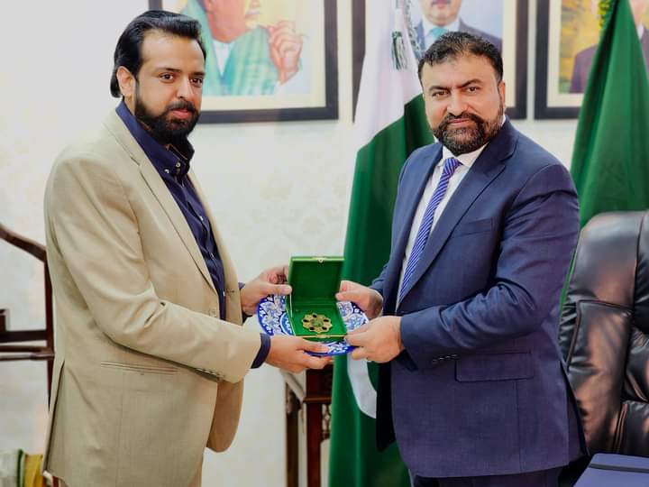 Nimra99074965's tweet photo. Join Syed Arsalan Ali Shah in the pursuit of a tech-powered and empowered Pakistan at Connected Pakistan. #SyedArsalanAliShah
@GovtofPakistan @MoitOfficial @_mehar_ms https://t.co/Pkh4Y5xUzX