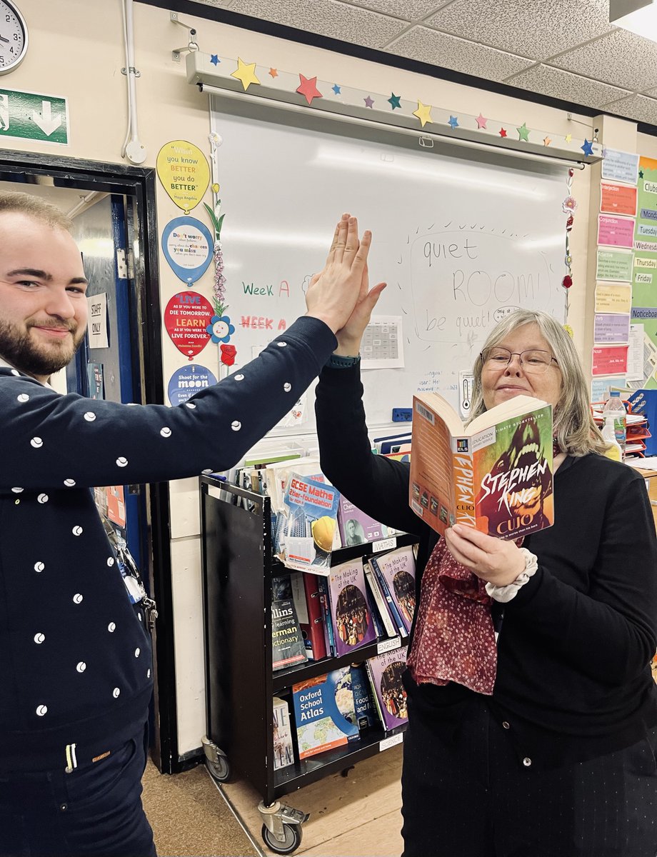 BishopHeberHS's tweet photo. It's #HighFiveALibrarianDay!
Today we spread our love for our local bibliothecas and to those particular individuals who stand sentry for public access to enriching knowledge and are sage guides to us bookworms. Team IRP took the opportunity to praise our custodian of the books! https://t.co/1LRuxbi7TY