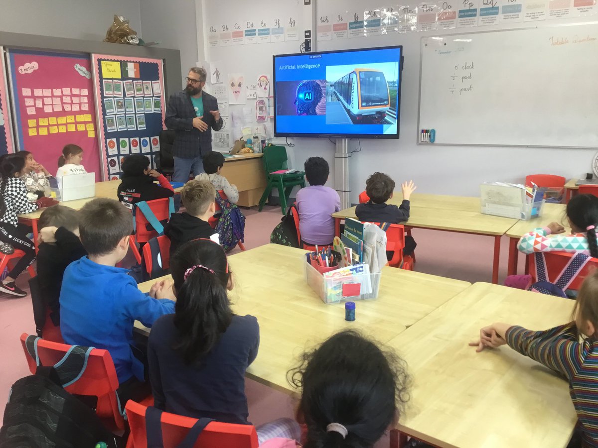 Science Week 2023 had plenty of experiments involving gathering information, creating hypothesis, investigating, testing and coming to a conclusion. We also had some visitors talking about their jobs.
#scienceweek2023 #STEAM #experiments #scientists #educatetogether