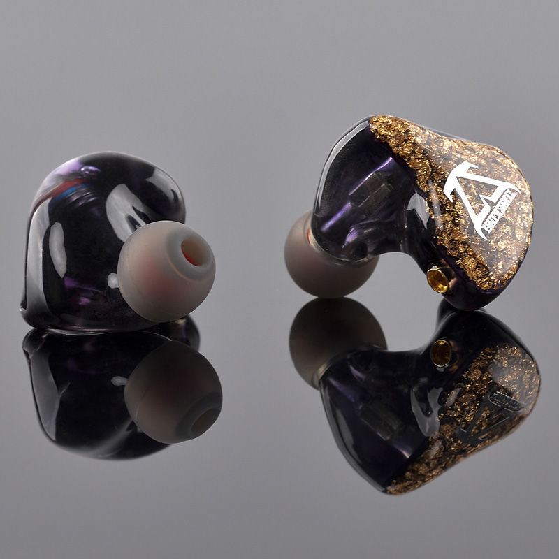 TK16S Knowles 6BA+1DD Earphones
Wire: transparent 6N single crystal copper silver-plated wire, imported PVC high-transparency
Shell: photosensitive resin material, front cavity black, rear cavity panel right gold foil left silver foil
aliexpress.us/item/325680398…