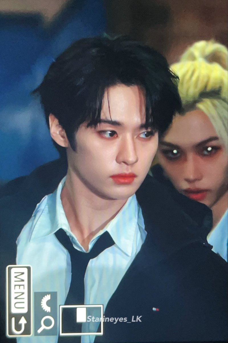 userminlix's tweet photo. there’s no difference https://t.co/YKFtuFxuCw