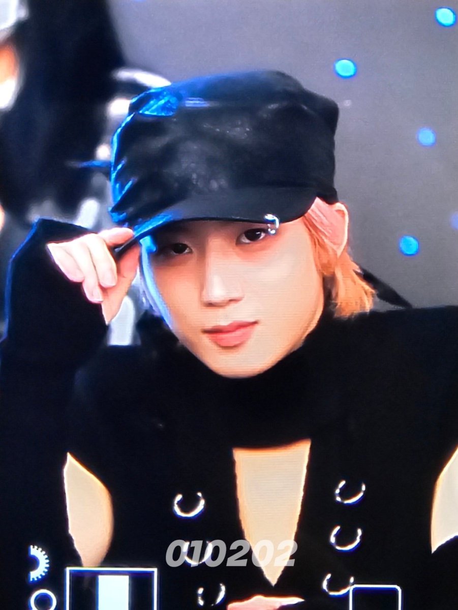 __010202's tweet photo. #저스트비 #건우
아프지 말고 건강해 건우야 https://t.co/llOMnrPXil