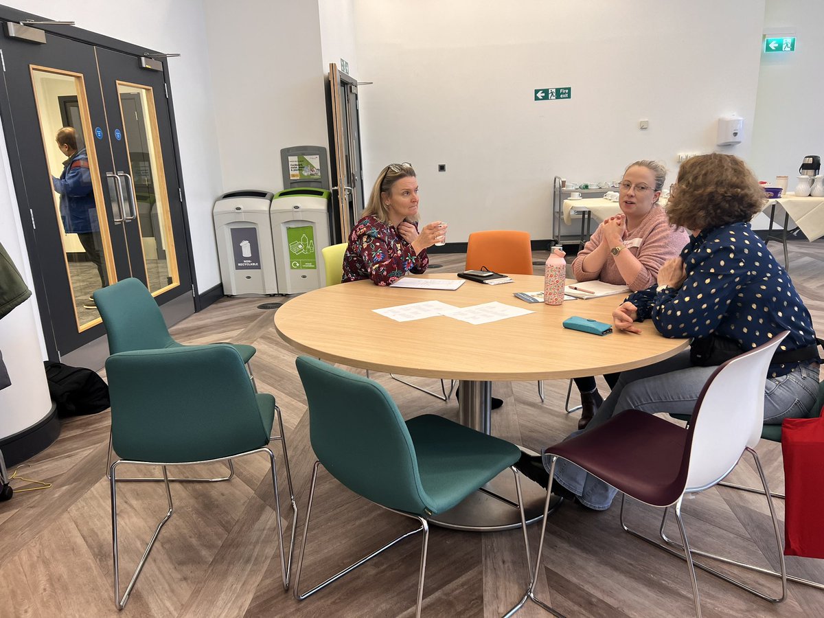 Some of our afternoon #AHP dementia CPD workshop workstations @ENUHealthSocial @alzscot with @ashleigh_gray1 @McKeeverPhysio @AlisonA13414330 @ClaireCraig_PT 

#AHPConnectingPeople