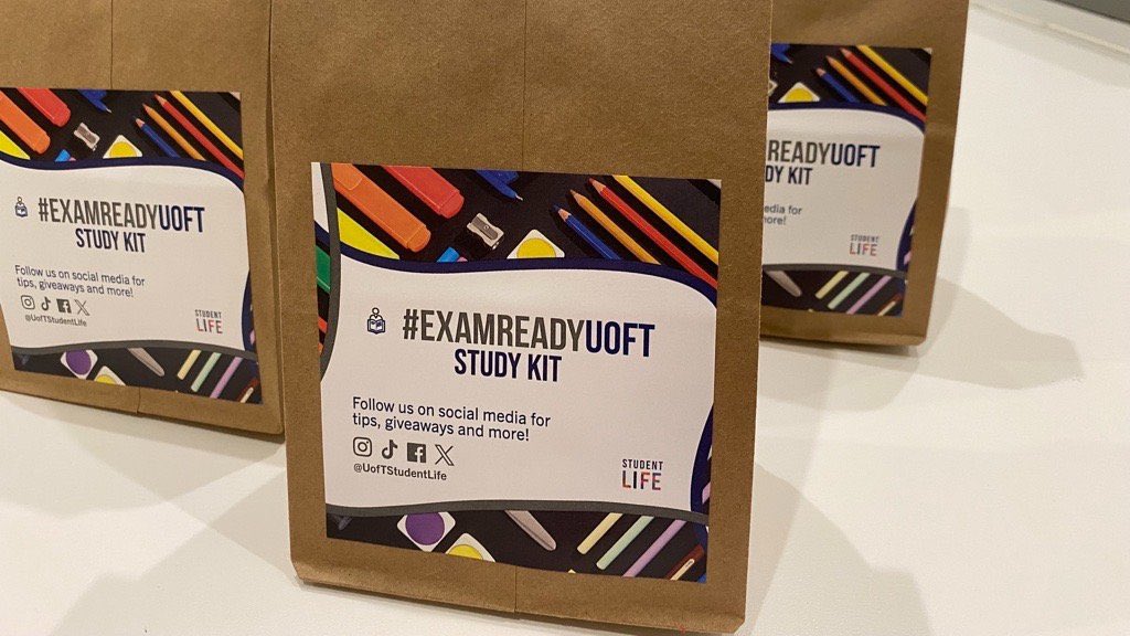 #ExamReadyUofT 🎉 Grab your free study kit today at Sidney Smith Commons, from 1-3pm. For more dates, locations and Exam Ready events, please visit uoft.me/exam-ready #UofT