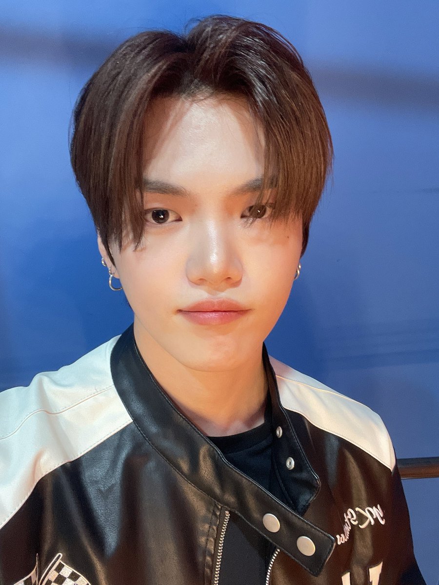 by_verivery's tweet photo. [#계현]

베러들 이제 날씨가 추우니 
따뜻하게 입고 다녀라아🥶☺️

#GYEHYEON 
#VERIVERY https://t.co/u7rgkkqphI