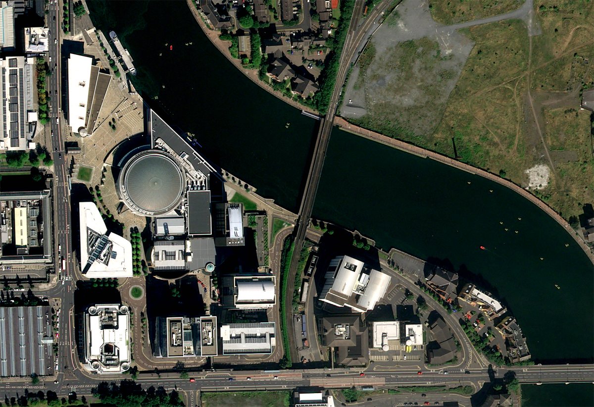 Sorry I can't be with you next week for <a href="/ukspaceconf/">UK Space Conference</a>. But enjoy the view. We💕Belfast. Images courtesy of Pléiades Neo © <a href="/AirbusSpace/">Airbus Space</a> #UKSC2023