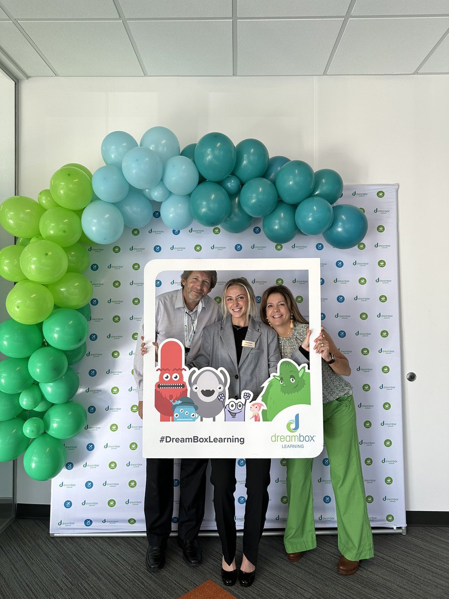 pnabbie's tweet image. It is a banner day when I get to work with these two!
@DreamBox_Learn @DiscoveryEd @KatieHoustonDE @bradfountain 
#NCCollabConf #LearnShareConnect