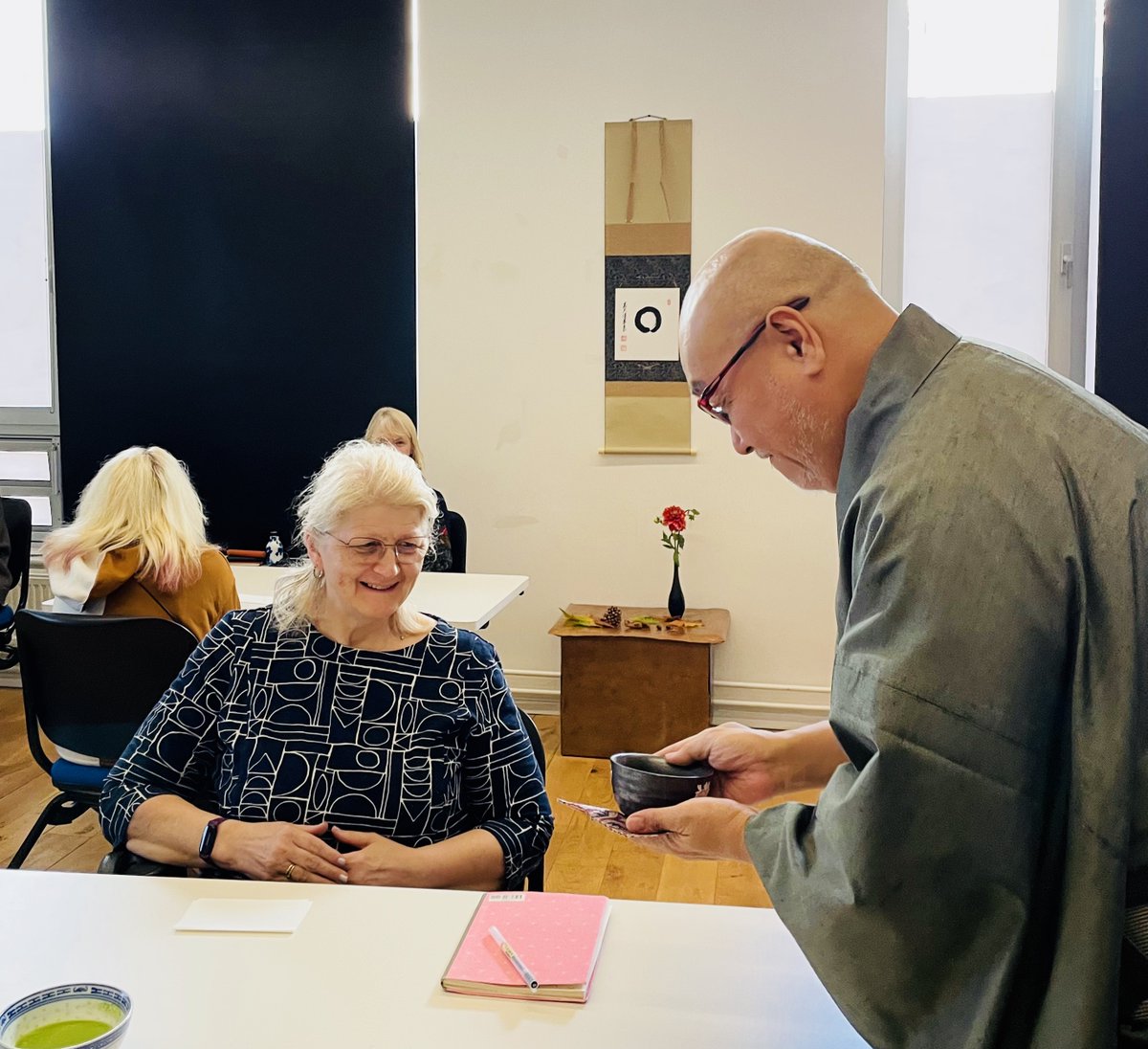 🇯🇵 A few highlights from our Japanese workshop ‘The Way of Tea: Peace and Calmness.’ ☕ If you’re interested in learning Japanese or about its rich and fascinating culture, take a look at some of our courses: 👉ow.ly/cYSO50Q6YwI #citylit #courses #japan #teaworkshop