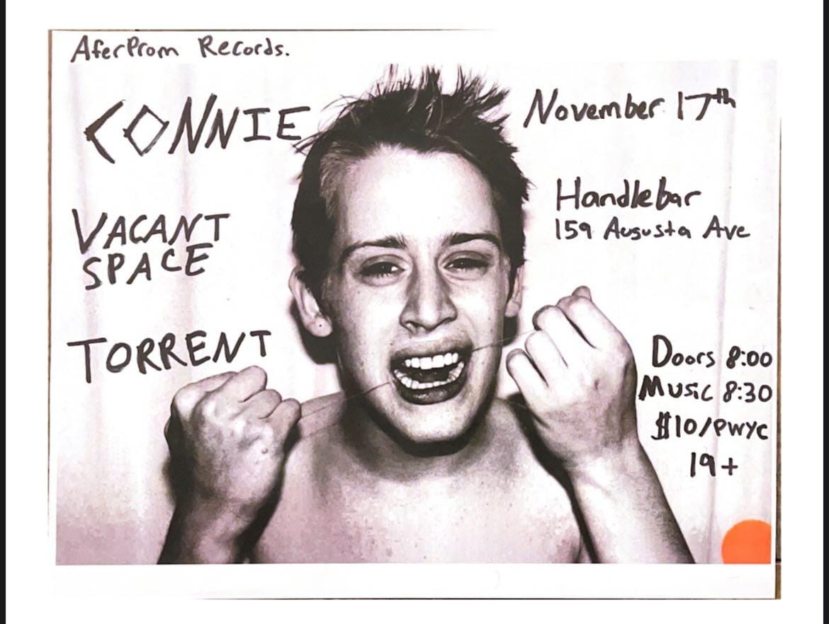 vacantspaceband's tweet photo. Tonight! We'll be at the handlebar 📍- playing around 9pm https://t.co/PBBUvjAjNb