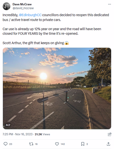 SpokesLothian's tweet photo. @david_mccraw @EdinburghCC #Silverknowes Road North
Spokes strongly opposed reopening toπ
However, for clarity, note that..
1. all parties except Greens accepted reopening
2. the segregated lane is to be narrowed *not* removed
@lochindaal1 @moragduncan @sbarlster @lauramegan8 @Smashy1969 @LaidBackBikes https://t.co/47IU2bRCsb