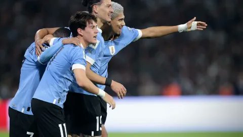 qvlcda's tweet photo. 1x1 URUGUAY VS ARGENTINA

El combinado logró una importante victoria en el clásico rioplatense, por eso pusimos bajo la lupa el desempeño de nuestros players y DT. https://t.co/lCMiVU3RAh