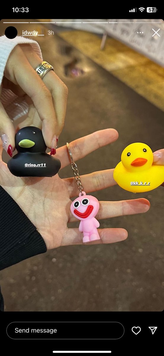 1andkeita's tweet image. CIIPHER’s MANAGER CASUALLY HANGING OUT WITH TERAZONOS FAMILY 😭😭🥹🥹🥹🥹