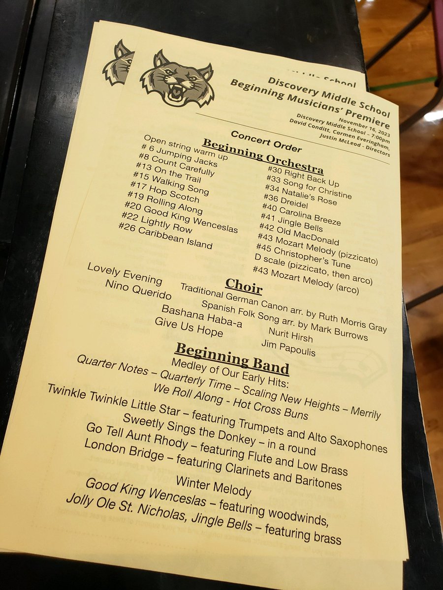 DiscoWhipple's tweet photo. Congrats to all our beginning musicians on their first concert! https://t.co/8VzLTgkzBV
