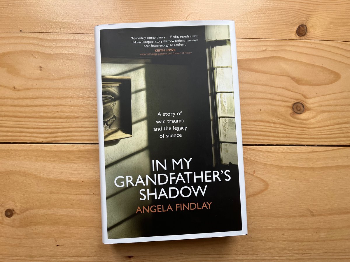 We had LOTS to discuss today in our book group at HMP Shotts about Angela Findlay’s memoir, In My Grandfather’s Shadow; history, memory, guilt, trauma, art, family and forgiveness. @PRG_UK @giveabookorg