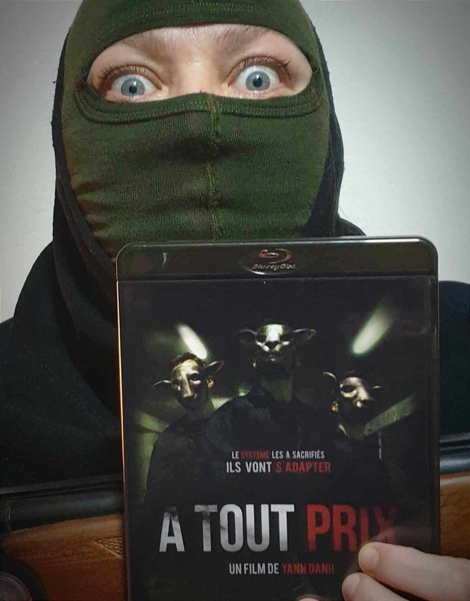 yanndanh's tweet photo. 🔴 Un Grand merci Mag Alaï pour ta super photo avec ton Blu-Ray d' A TOUT PRIX 🤪🎬
#AtoutPrix #Bluray #SupportPhysique #TheEcstasyOfFilms #Cinema #films #ShortFilm #CourtMetrage #Thriller https://t.co/v39zS7YSTU