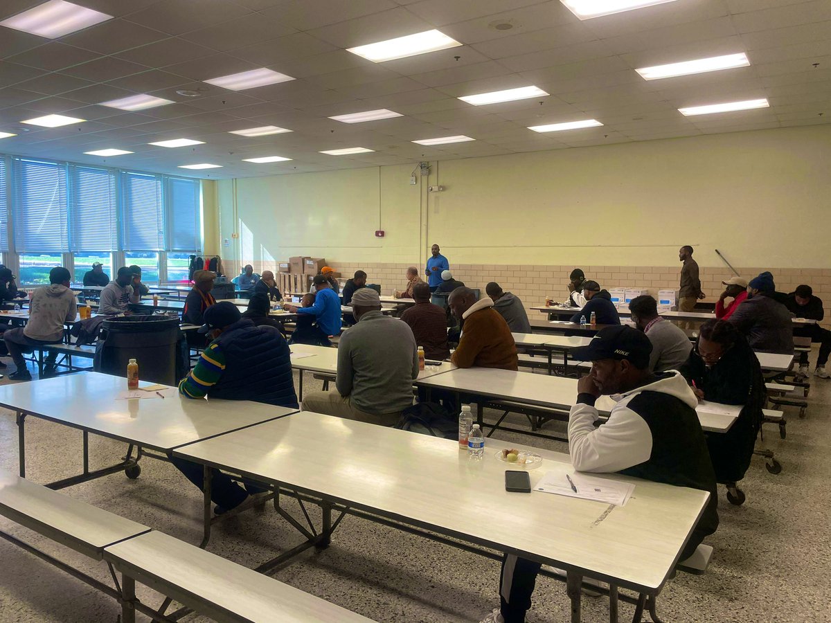 Mrs. Guenther tweet media