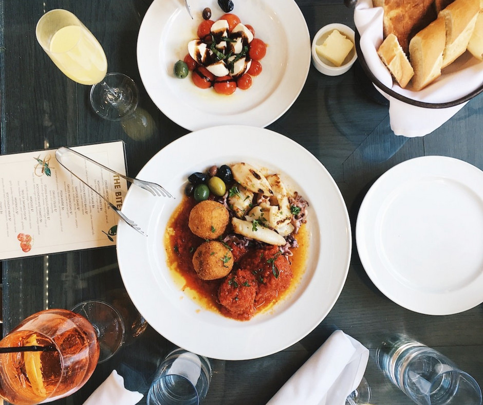Houston's 100 best restaurants of 2023: Our food critics' top picks - bit.ly/3QLheAu