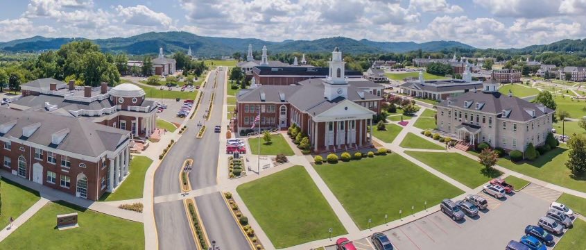 Howard_Mason3's tweet photo. Super excited to announce that I will be furthering my academic and baseball career at the University of the Cumberlands! I want to thank God, my family and friends, and all the coaches along the journey. Special thanks to Coach Shelton and Poe for giving me this opportunity. https://t.co/n2YrdIm89l