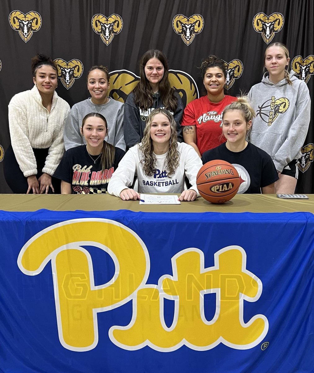 HighlandsSD's tweet photo. CONGRATULATIONS to senior Katelyn Myers for her commitment to continue her academic and basketball career at Pitt Johnstown! @HighlandsGolden celebrated Katelynβs signing with her family and friends on Nov. 14. Good luck, Katelyn! ππ
#committed #UPJbasketball #RamPride https://t.co/KsXYLPW8LI
