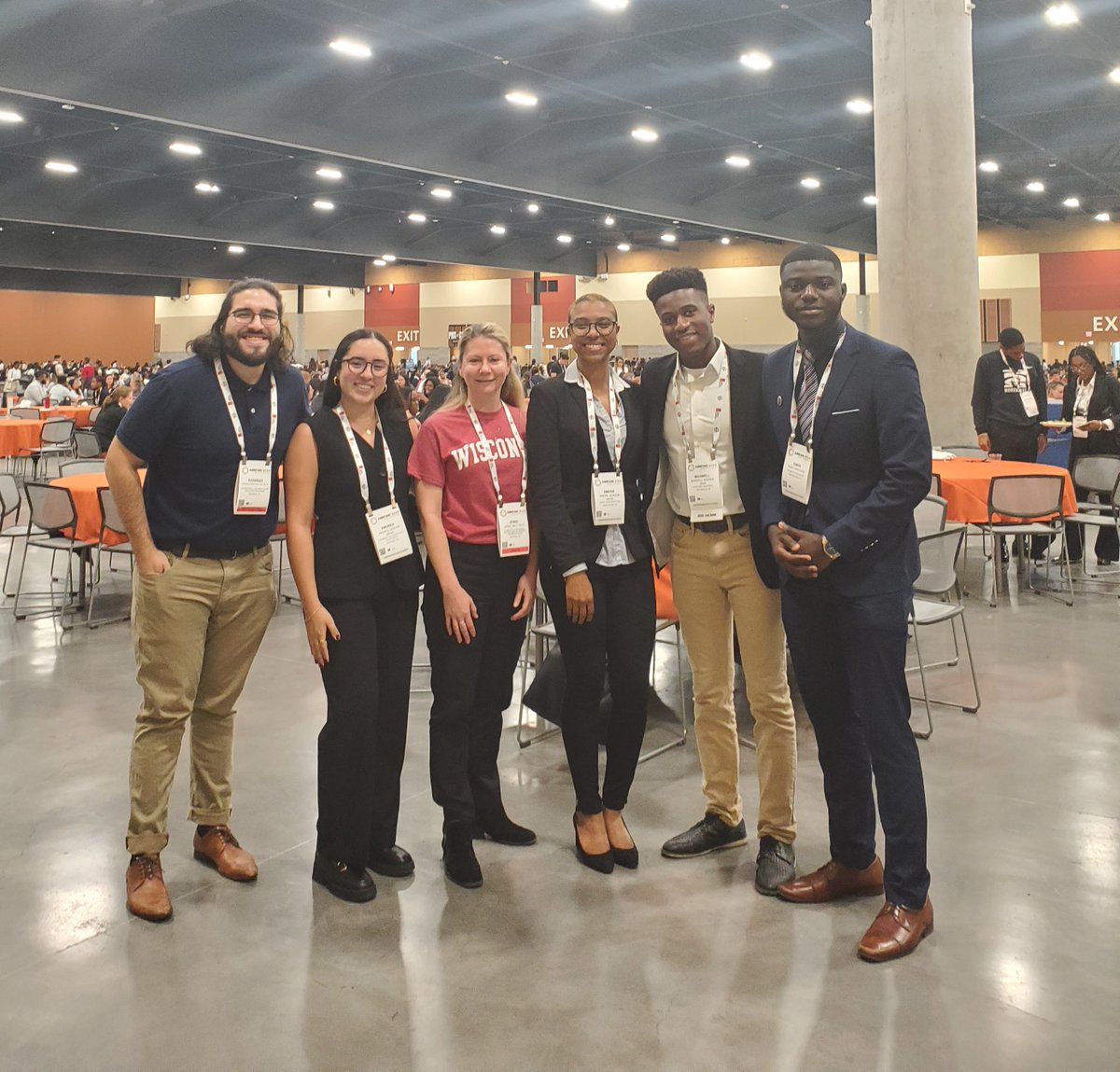 UW MSTP @ABRCMS! So wonderful to see some of our summer scholars. #SummerResearch #2023ABRCMS #MSTP