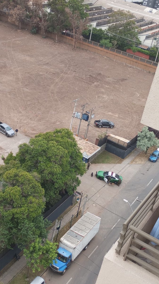 IronMemo_Chile's tweet photo. @MuniNunoa Llegó carabineros al menos... https://t.co/7pUqZ3tMYo