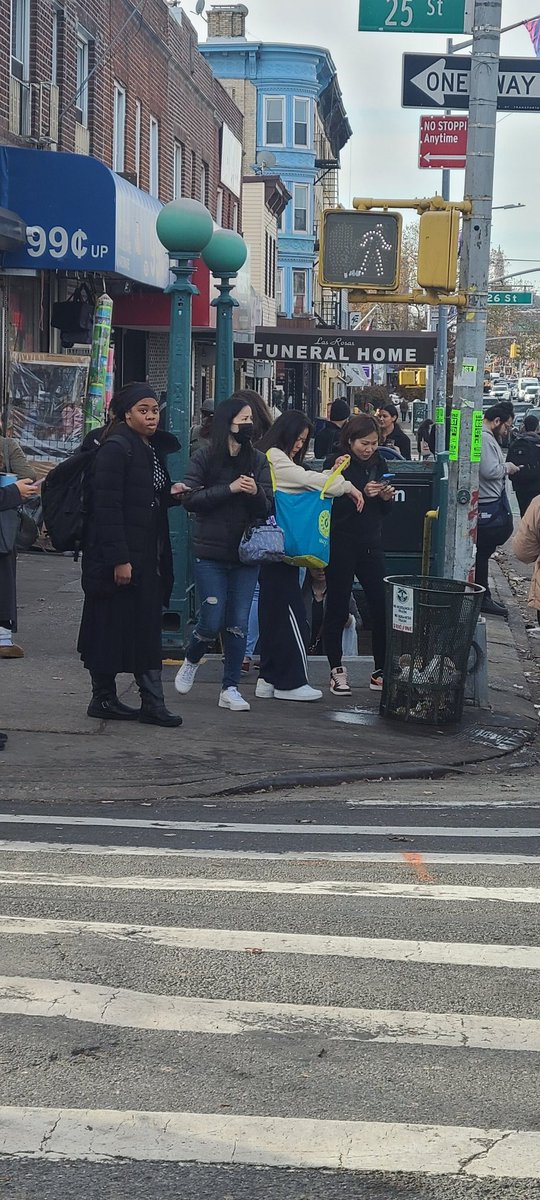 mechelle tweet media