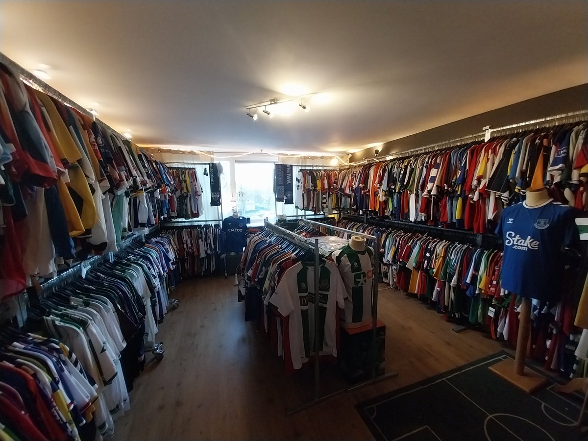 vtblshirts's tweet photo. #footballshirtsfriday my collection of 2,960 #footballshirts from all over the world. How do you store your #shirtscollection? My shirts are all placed in (large) room. How do you keep yours? 

#Groundhopping #Everton #fcgroningen #nonleague #Feyenoord #werder @SharonZoomer https://t.co/k7E6p3Yit3