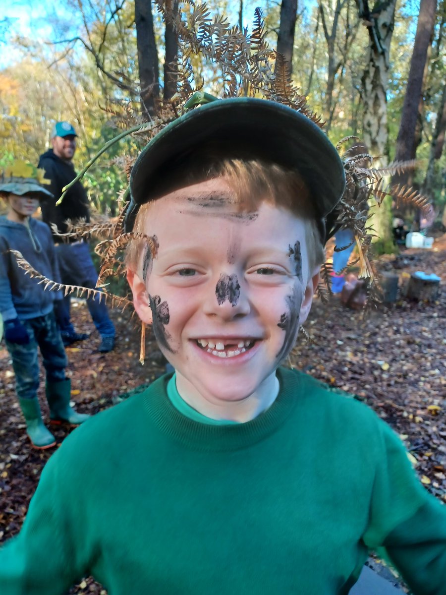 Gatwick Greenspace (@ggpwildlife) on Twitter photo You ain't seen me! Learning camouflage techniques and stalking deer at #Tilgate park. #Wildlife Watch. <a href="/SussexWildlife/">Sussex Wildlife Trust 🦔</a> You ain't seen me! Learning camouflage techniques and stalking deer at #Tilgate park. #Wildlife Watch. <a href="/SussexWildlife/">Sussex Wildlife Trust 🦔</a>