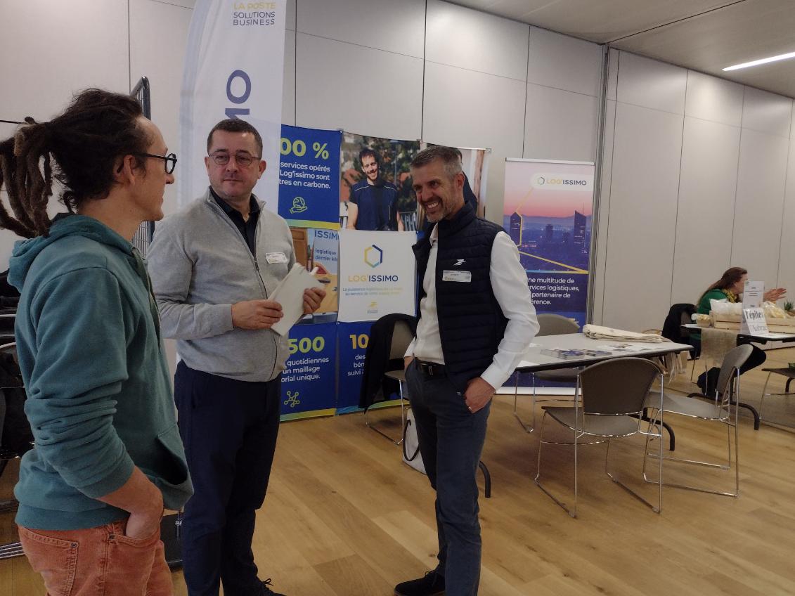 📢Le <a href="/GroupeLaPoste/">La Poste Groupe</a> est présent au Forum des terroirs de la <a href="/DptLozere48/">Département de la Lozère</a> , qui se déroule aujourd'hui à #Mende.  

De nombreux échanges enrichissants pour faire découvrir au plus grand nombre, nos services utiles à tous, au plus près des territoires.  

#EngagéePourVous