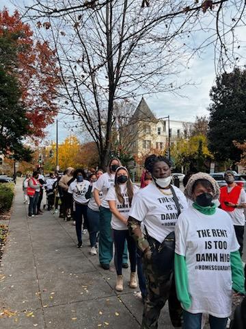 PplsAction's tweet photo. Hundreds of tenant organizers from California to South Carolina are taking action against one of the largest corporate landlords in the country, #StarwoodCapital. Starwood Capital has hiked rents over 30% &amp; bragged about it. Tenants are fed up &amp; taking action!

#HomesGuarantee https://t.co/e82Xiop9Gm