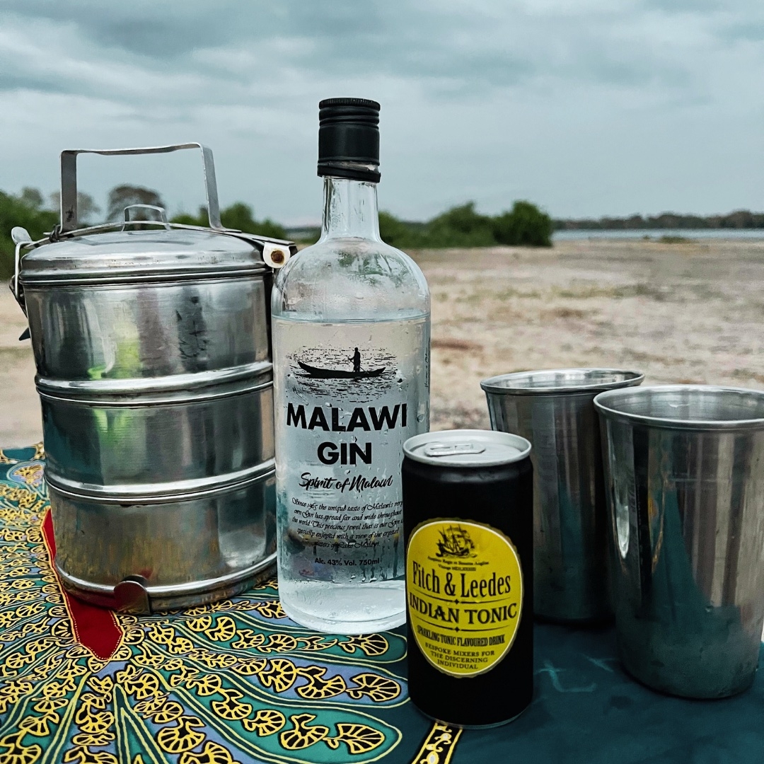RuthClougherty's tweet photo. Muli bwanji  - This week I unexpectedly found myself in Malawi ... well sort of ... long story short my husband is a Trustee of the @theatlasfoundation (which helps deprived children work towards a better future through rugby communities) I joined him on part of his trip in Malaw https://t.co/8Lc5LhFlHs