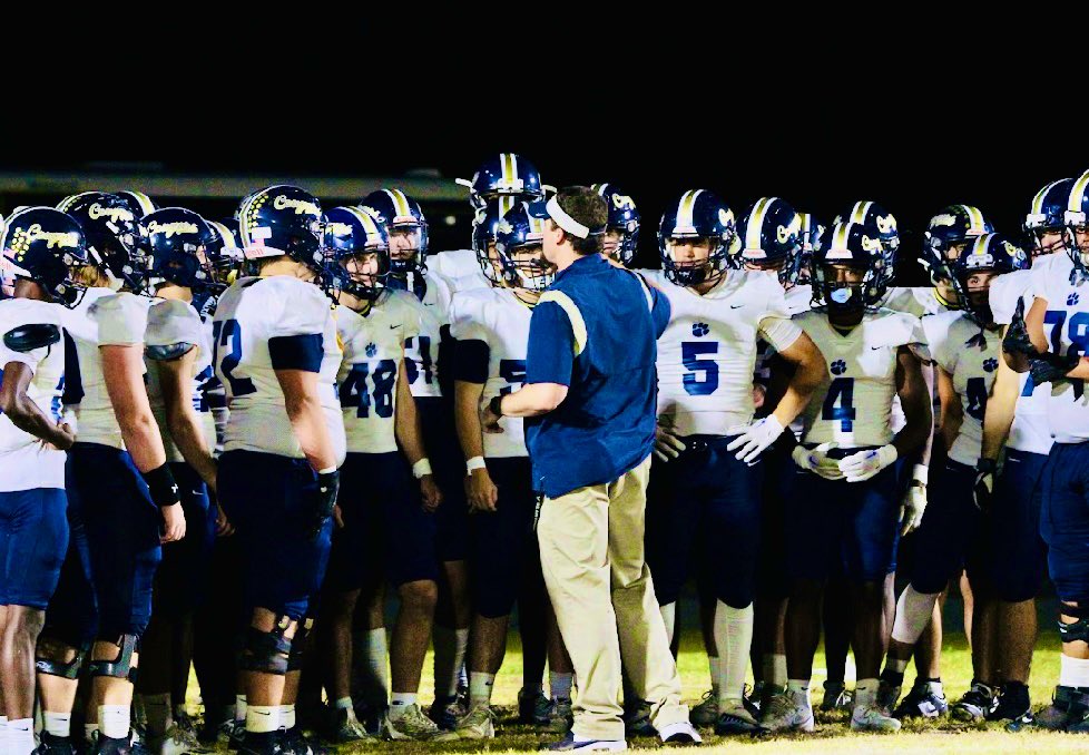 DOORANTFOOTBALL's tweet photo. Game Day! #BeatSumner #KeepClawing #RTM #CougarPride https://t.co/AokCwYXKpX