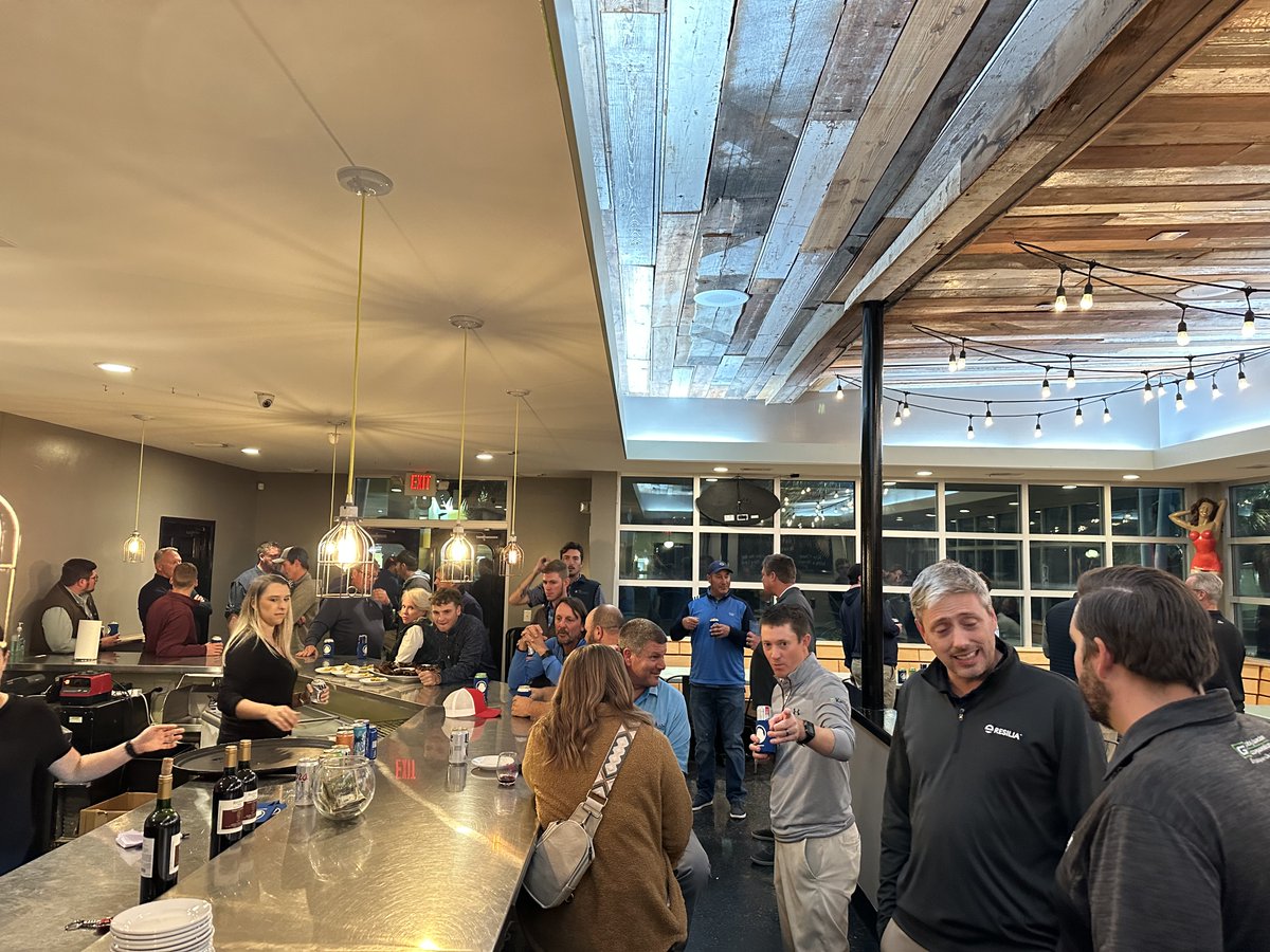 RegalChemical's tweet photo. Thanks to @carolinasgcsa and all involved for another great Carolina’s Show! 2023 has been a fantastic year for Regal and we owe it all to our wonderful customers and Vendor Partners! Thank you for joining us to celebrate at #LulusCafe
@regalchemical https://t.co/zsm4lN5H3x https://t.co/l99PMoJwPv