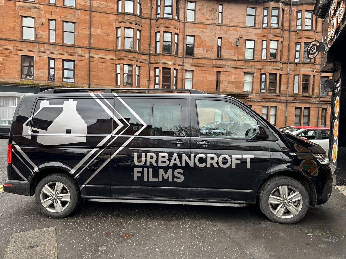 networksigns's tweet photo. Last install of the week for us.
Large Splash graphics for 
@UrbancroftFilms this morning in Metallic Aluminium Vinyl 👌
Thanks to Martyn as always for his business 🤝 #networksigns #vehiclegraphics https://t.co/10kclfQ0yv