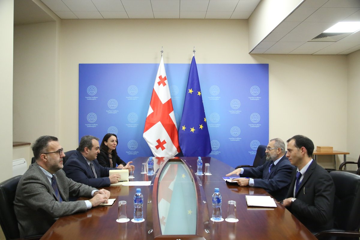 EU Monitoring Mission in Georgia (@eummgeorgia) on Twitter photo Today, <a href="/EUMMGeorgia_HoM/">EUMM Head of Mission</a> Dimitrios Karabalis met with First Deputy Minister of <a href="/MFAgovge/">MFA of Georgia</a> <a href="/LashaDarsalia2/">Lasha Darsalia</a>. He reiterated unwavering commitment of ๐ช๐บ to peace and stability in ๐ฌ๐ช, and shared updates on the security situation along the Administrative Boundary Lines. Today, <a href="/EUMMGeorgia_HoM/">EUMM Head of Mission</a> Dimitrios Karabalis met with First Deputy Minister of <a href="/MFAgovge/">MFA of Georgia</a> <a href="/LashaDarsalia2/">Lasha Darsalia</a>. He reiterated unwavering commitment of ๐ช๐บ to peace and stability in ๐ฌ๐ช, and shared updates on the security situation along the Administrative Boundary Lines.