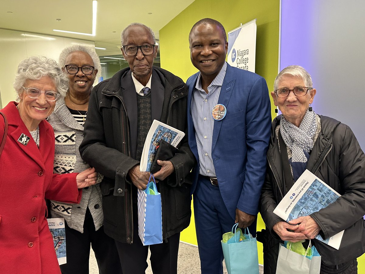 BCeccarelliCAH's tweet photo. Quelle soirée mémorable ! Au plaisir de continuer à travailler tous ensemble pour le bien-être de notre communauté 
@CAHdepuis45ans  #santefr https://t.co/ASKTfFYyNB