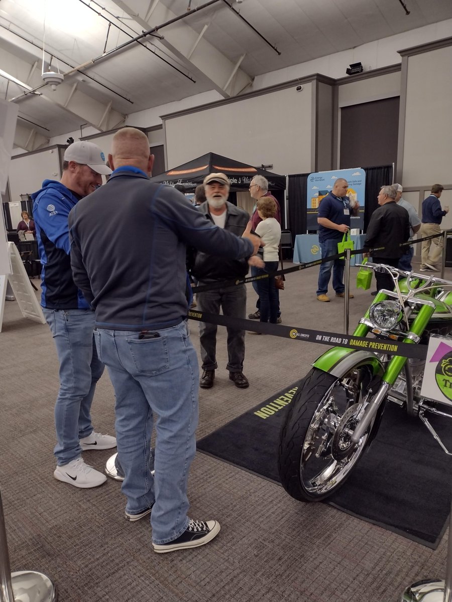 811OnTheRoad's tweet image. The 811 Bike and Trike drove into the past for the Boogie Woogie Bash at the Midwest Damage Prevention Conference in French Lick IN Nov 12 and 13. This is the last showing for 2023 so we will be back on the 811 road in 2024.  #811Bike #811Trike #MWDPTC