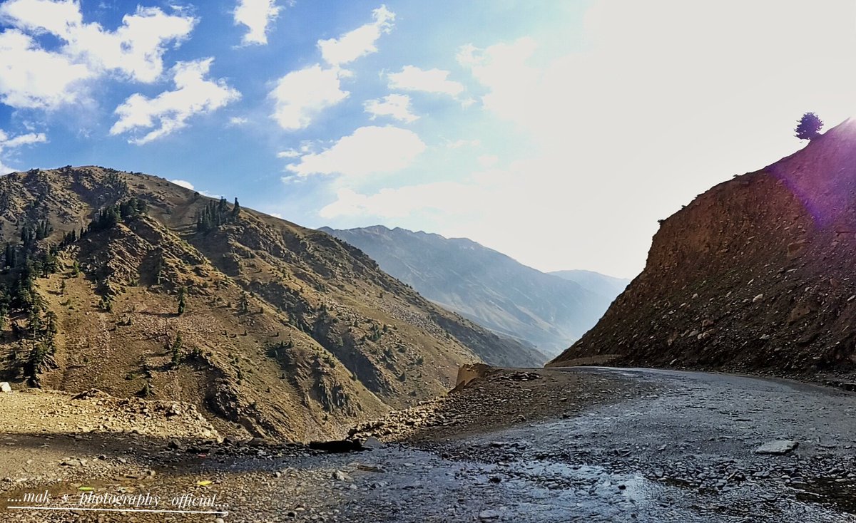 #TECHNOCAMON19NEO
#PANORAMA
.
.

#NatureMagic #MountainVibes 🌄☁️ #Naturelover #nature #NaturePhotography #Travel #TravellingPhotography #TravelBlogger #Blogger #Street #StreetPhotography #Road #Mountain #Water #Sky #Sunshine #Clouds #colors #art #design #artist #Naran