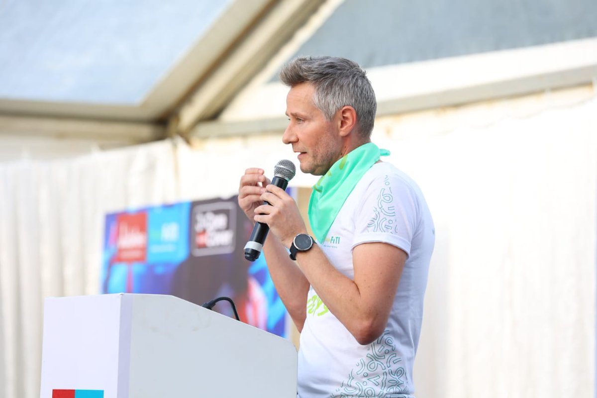 JubileeGroupKE's tweet photo. Jubilee Insurance GCOO, @juancazcarra says that embracing physical activity does not require complicated work out plans & #DoAnythingForTheSteps will demystify physical activity while making movement a natural and enjoyable part of everyday life. #MaishaFitiNaJubileeInsurance https://t.co/U40yYUa2Dy