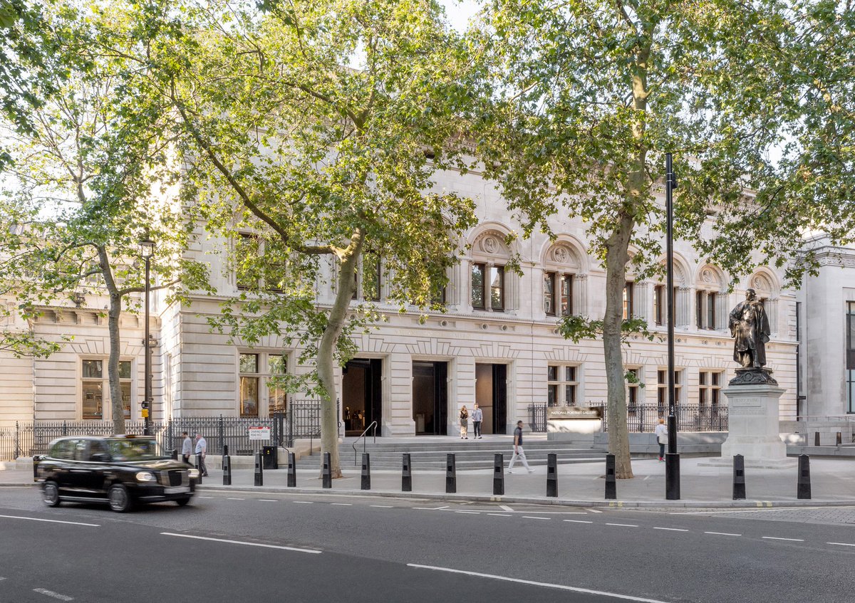 find_sb_'s tweet photo. @NPGLondon are exhibiting the Royally Big Portrait to celebrate @BBCCiN 

2 million people saw the art on the worlds largest screen @OuternetGlobal.  @ChristiesInc's auctioned the work to raise £52k for BBC Children In Need.

Help those kids who need it https://t.co/2kwD9xYuCZ https://t.co/wLu929CWJm