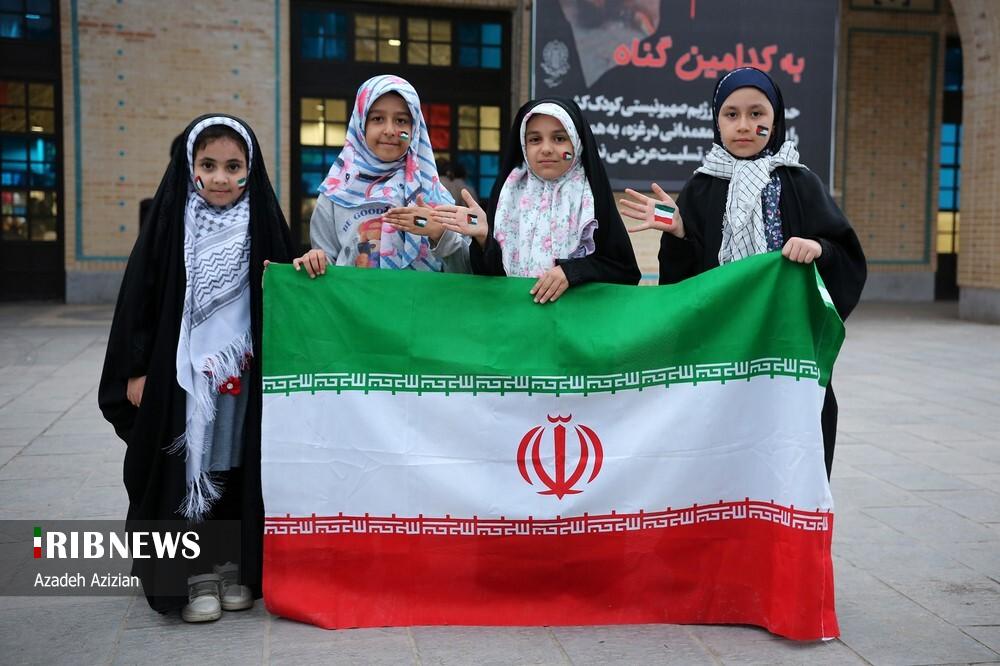 اجتماع حمایت از کودکان غزه، فردا در سراسر ایران

این اجتماع در تهران ساعت ۱۵ در میدان انقلاب اسلامی برگزار می‌شود.
