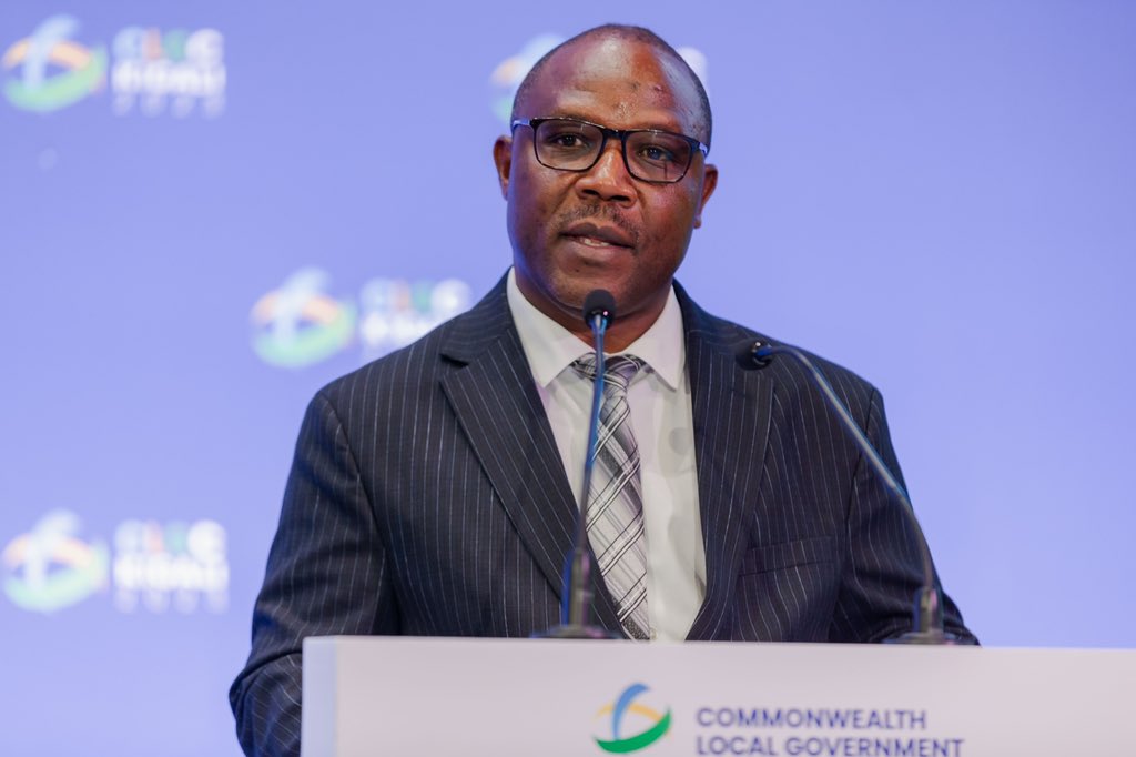 RwandaLocalGov's tweet image. Minister @JCMusabyimana delivered the closing keynote address during the closing ceremony of 4-day Commonwealth Local Government Conference which has been taking place in Kigali with 500 participants, under the theme: “Building Local Resilience across the Commonwealth.”
#CLGC2023